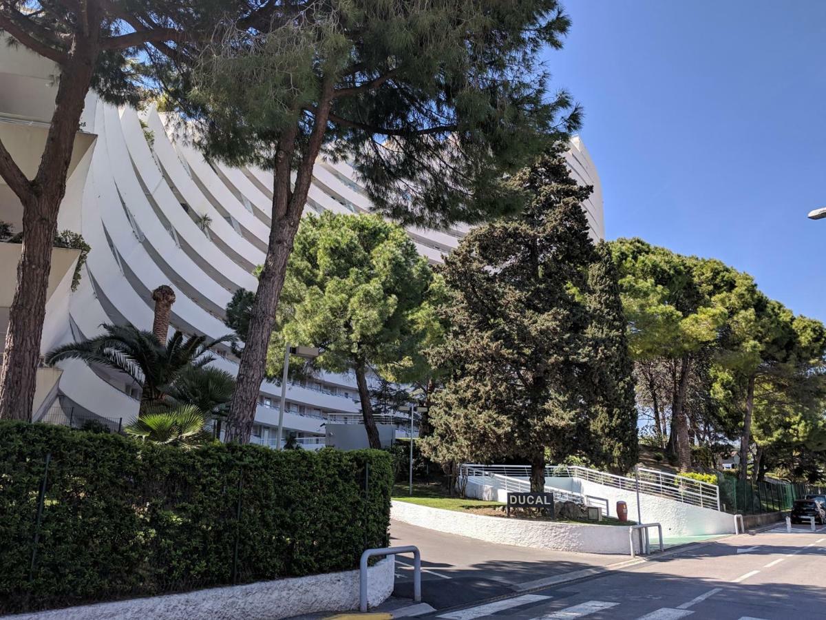 French Riviera Condo 4 Rent In Marina Baie Des Anges Вилньов Любе Екстериор снимка